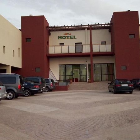 Green Cactus Hotel Benguerir Esterno foto