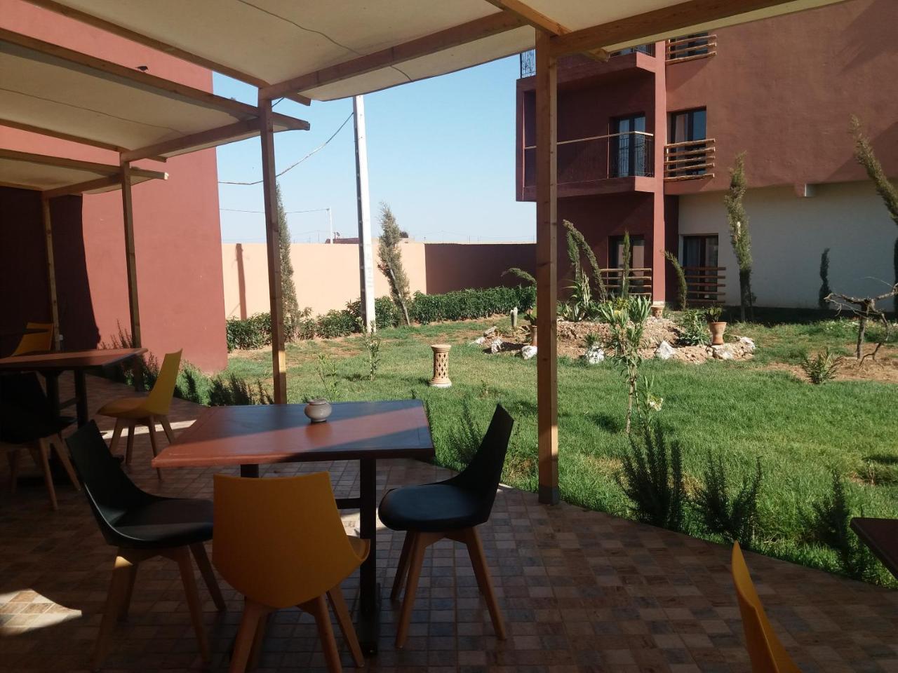 Green Cactus Hotel Benguerir Esterno foto